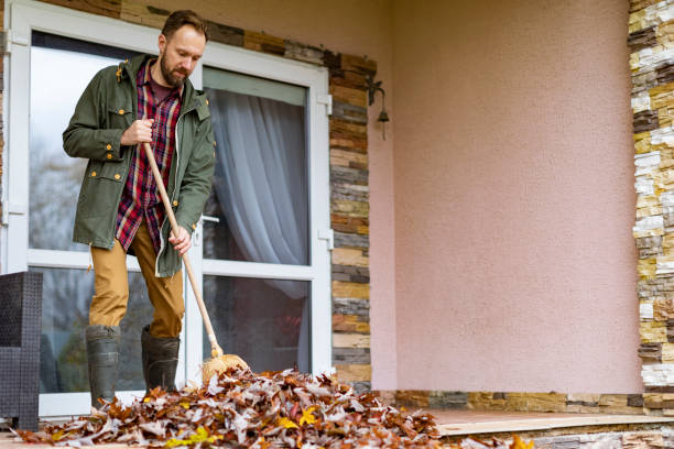 Best Garage Cleanout Services  in Yellville, AR